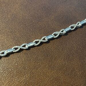 Elegant Silver Chain Bracelet